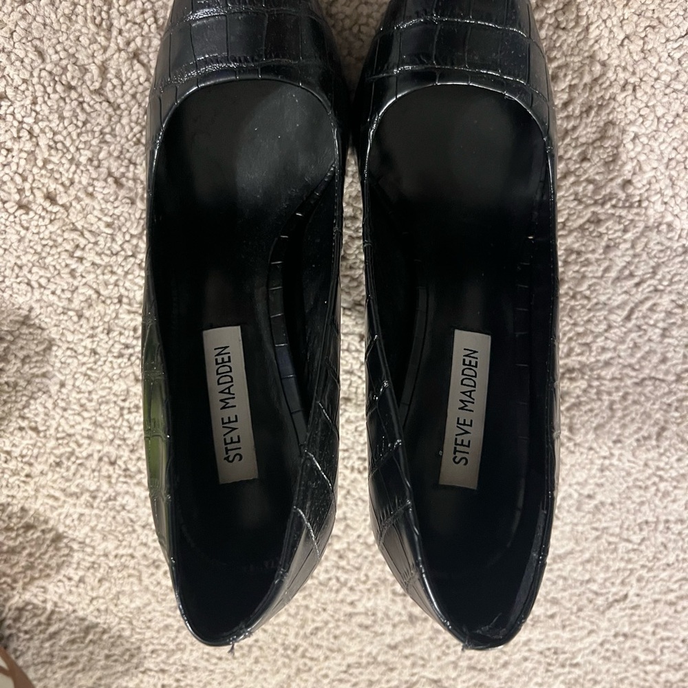 Women’s Steve Madden Black Heels Elegant Design